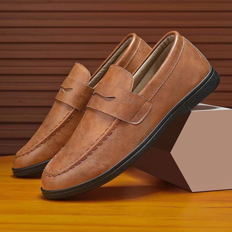 Matteo Leather Loafer