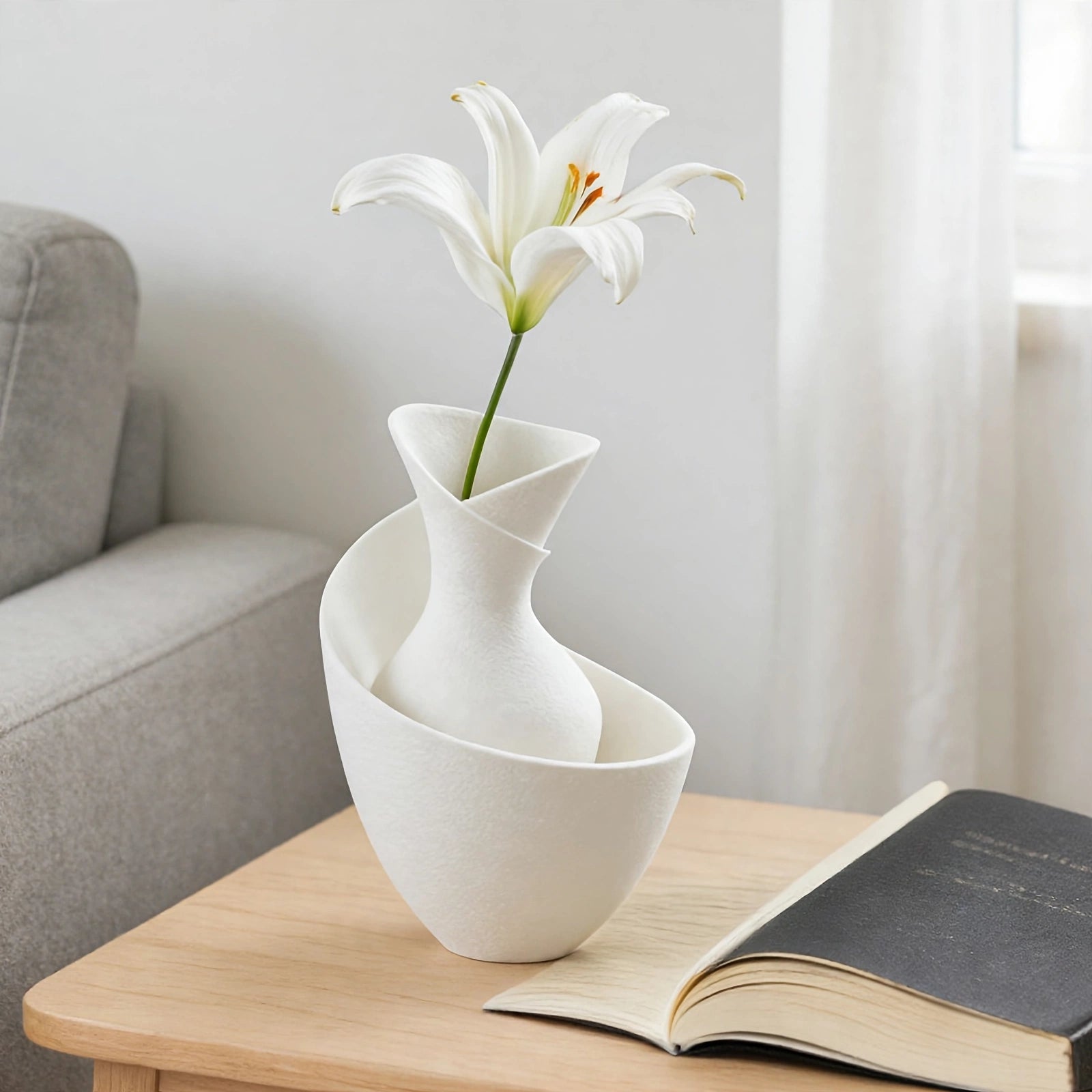The Contour Vase