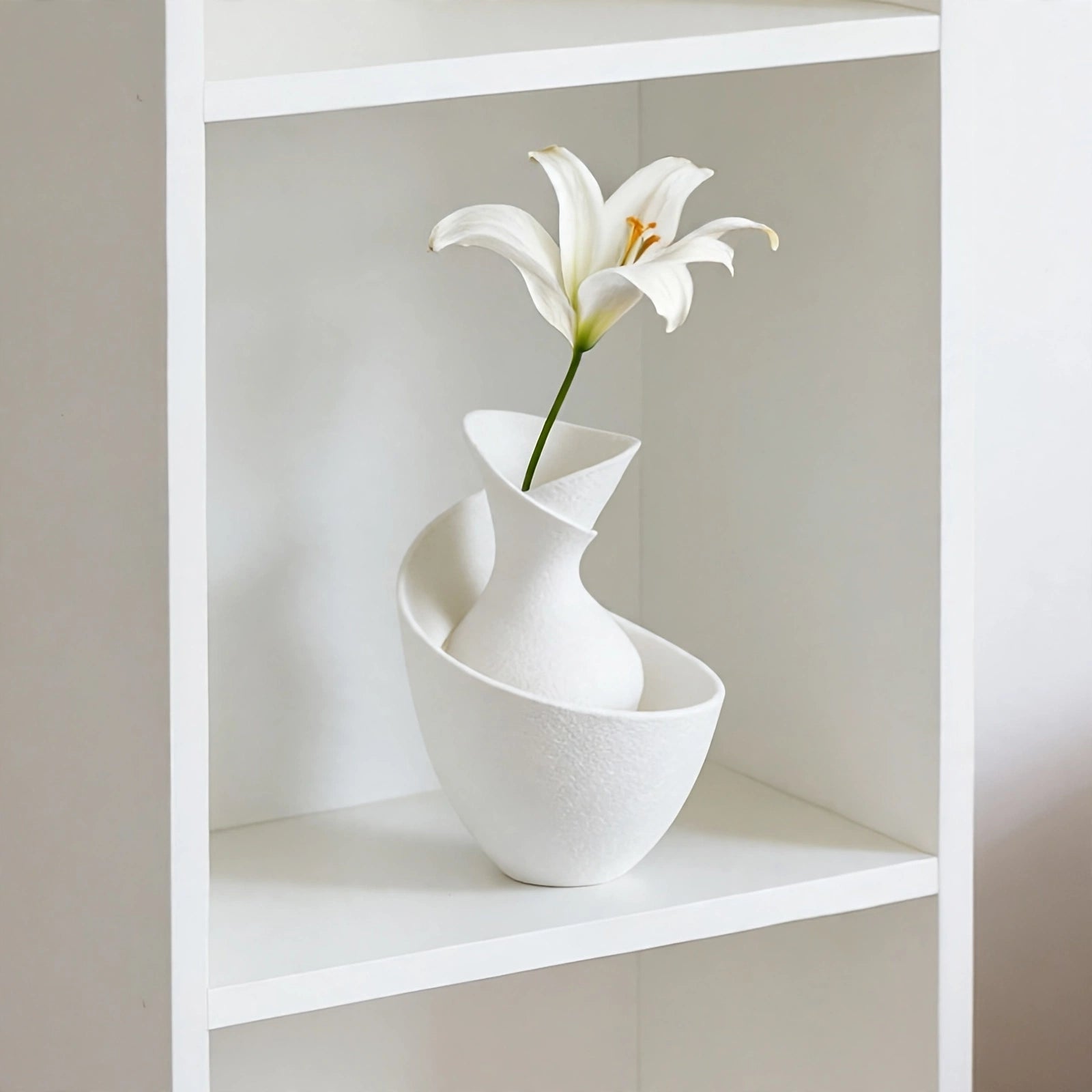 The Contour Vase