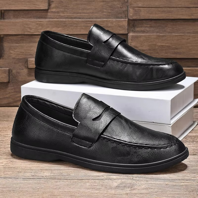 Matteo Leather Loafer